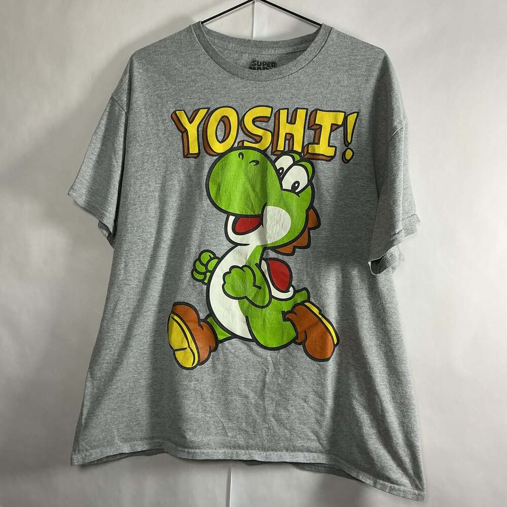 Super Mario Running Yoshi Graphic Short Sleeve T-Shirt Heather Gray XL